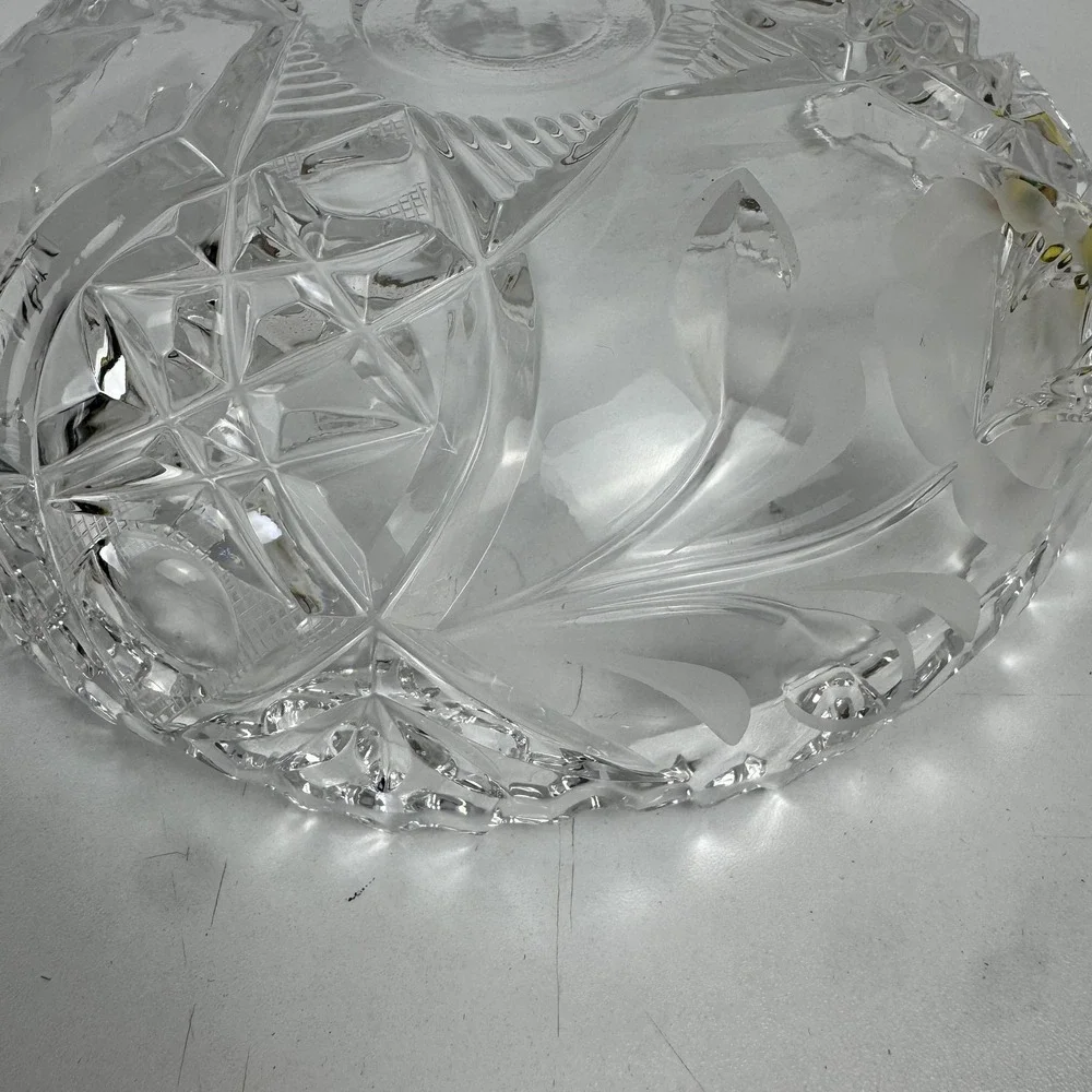 Vintage Clear‎ Cut Crystal Floral Serving Bowl Starburst Pattern Sawtooth Rim